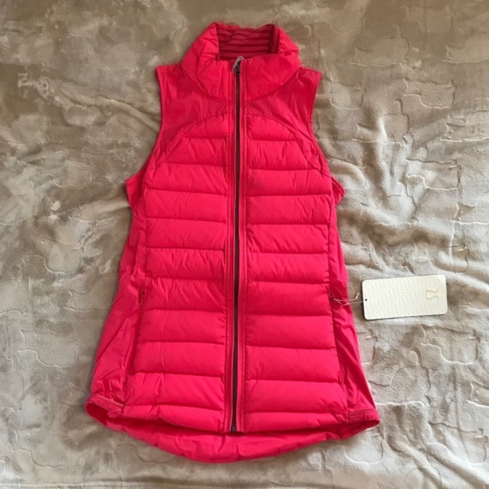 NWT Lululemon Fluffed Up Vest Sz 4 800 Fill PINK